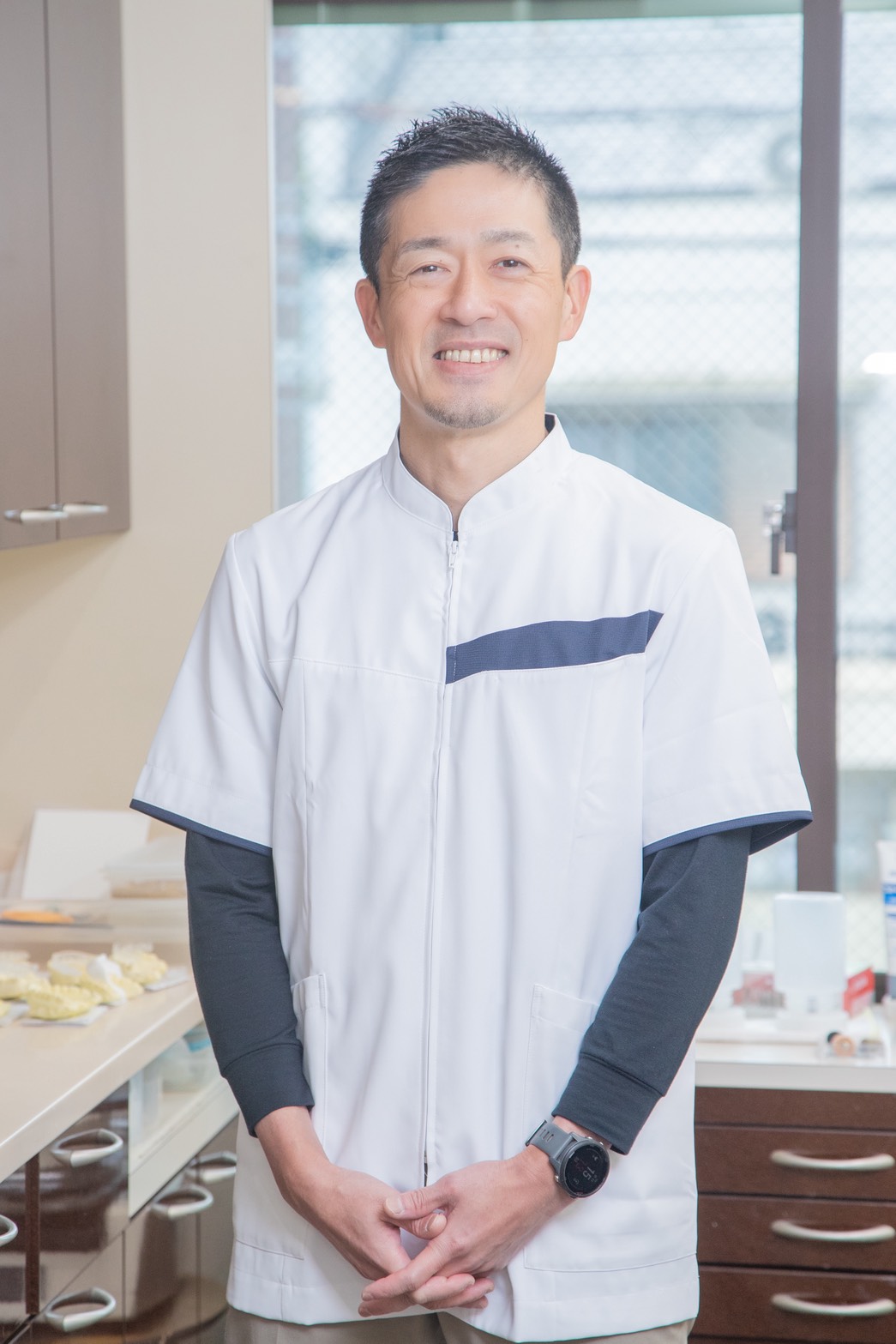 院長 年梅 敦
